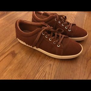 Like New Zara Leather Sneakers